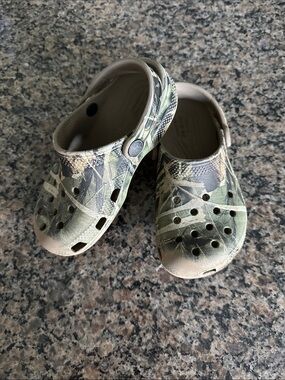 Kids Camo Crocs Size 11 Well Loved Condition